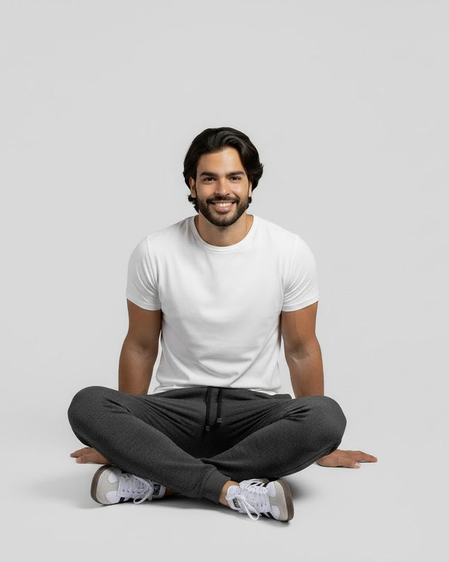 Jogger Hombre Esencial Gris Oscuro