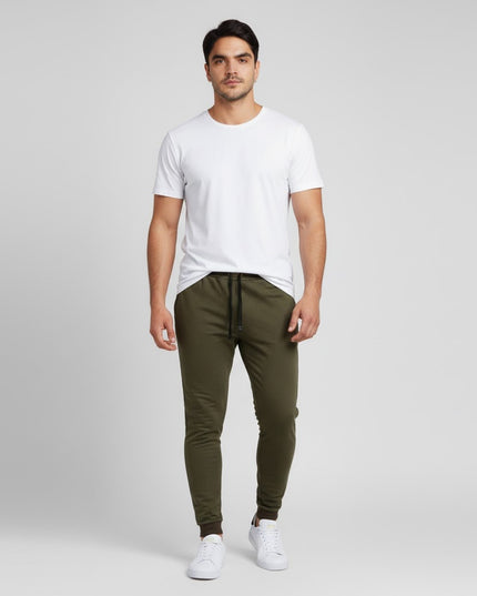 Jogger Hombre Esencial Verde Militar