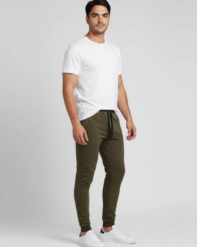 Jogger Hombre Esencial Verde Militar